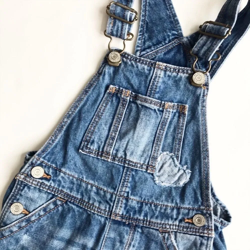 Babygap distressed denim raw hem shortalls  EUC 2T - Picture 2 of 4